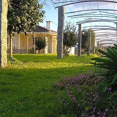 A Casa De Abelleira Ponteareas住宿加早餐旅馆 外观 照片